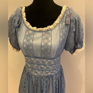 Queen’s Family Studio Fairy Dress, size M / L, blue heart print lace